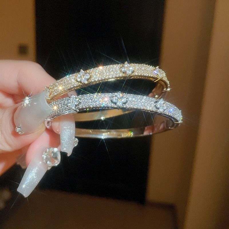diamond bracelet designer bracelet women charm bracelet Casual bracelet designer for women cuffcopper bangle designer woman luxury designer bangle gifts for girl