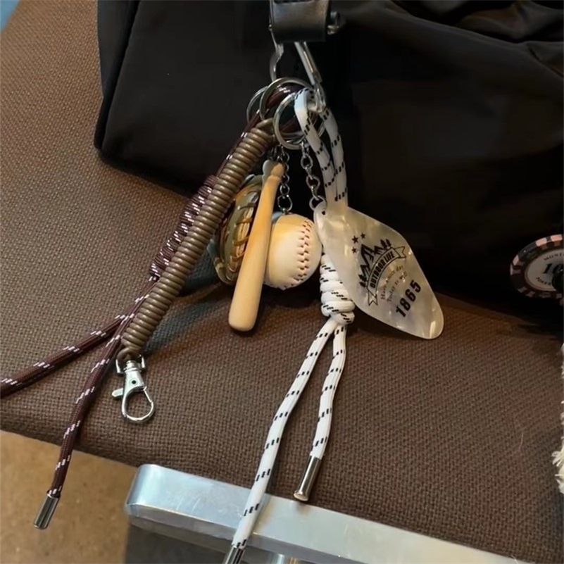 Ins Baseball Car Keychain Niche Personality Spring Bag Pendant Handmade Woven Hanging Rope Bag Accessory Couple Girl Gifts 250311CJ