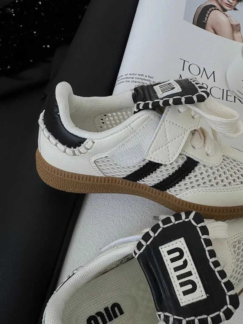 Childrens net shoes 2024 summer new boys hollow breathable mesh surface sports shoes girls casual german training shoes board sT250322