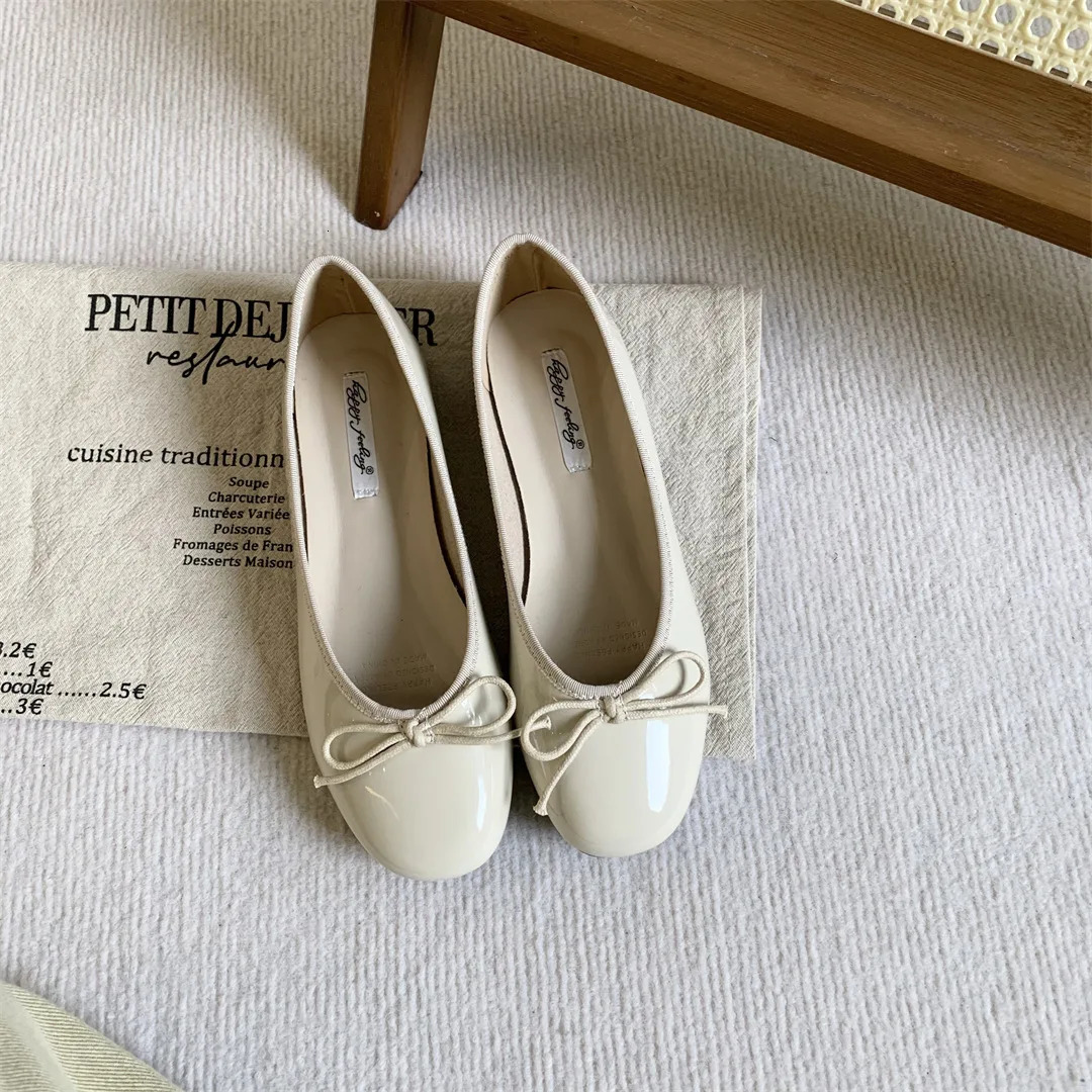 Soft Bow-Knot Round Toe Shoes Woman Flats Shallow Mouth Slip-on Casual Female Sneakers Butterfly Dress Patent Leather Boat Slip 250322