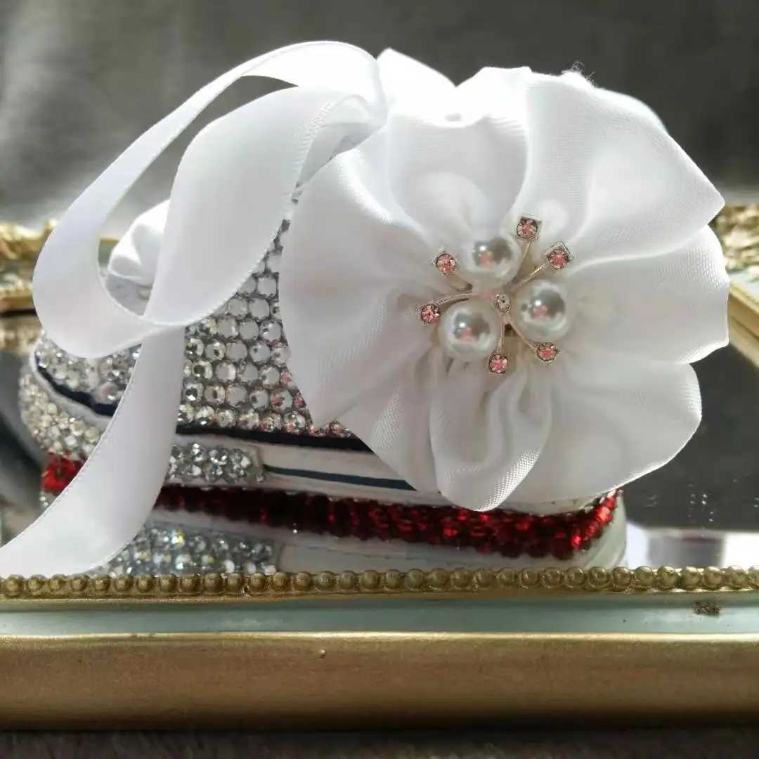Dollbling Bling Rhinestones baby canvas white ribbon hair bow headband gift Keepsake birthday newborn baby crib shoes pearl X250322