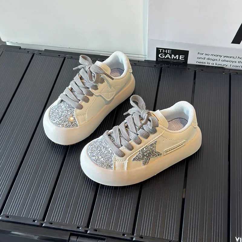 Childrens casual shoes 2024 spring/summer new lightweight breathable sports shoes Trendy Starry low board shoesT250322