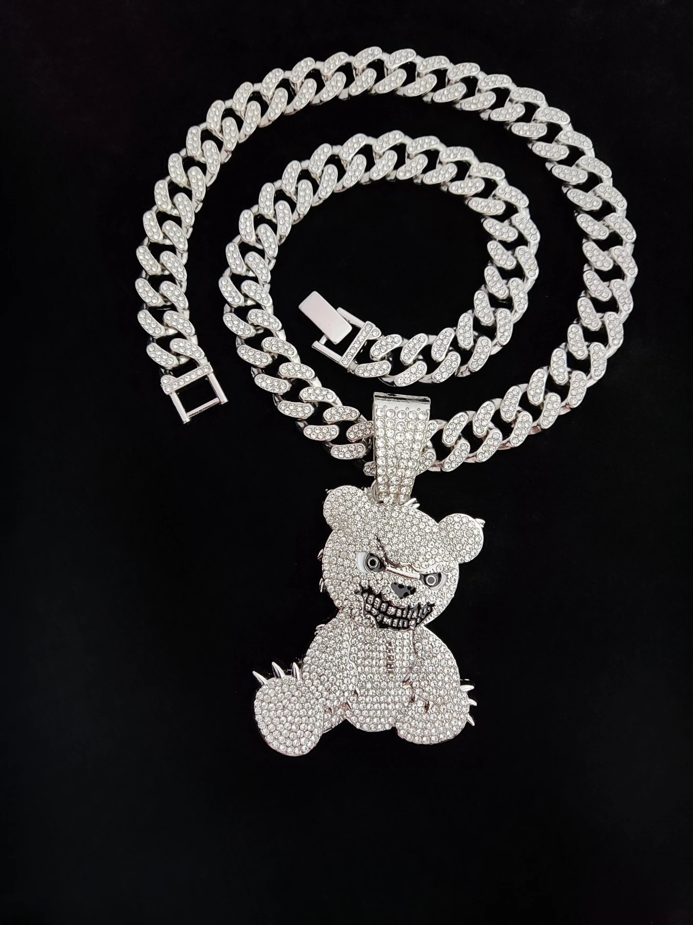 2024 Hip Hop Bear Pendant Necklace for Men and Women Ice Sparkling Jewelry Fashion Gift 250313
