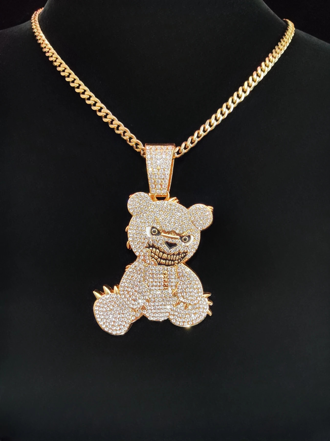 2024 Hip Hop Bear Pendant Necklace for Men and Women Ice Sparkling Jewelry Fashion Gift 250313