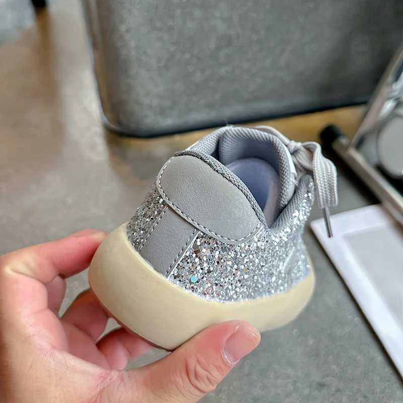 Sports shoes for children summer new boys and girls sports net shoes casual board shoes leather soft soled childrens white shoesT250322