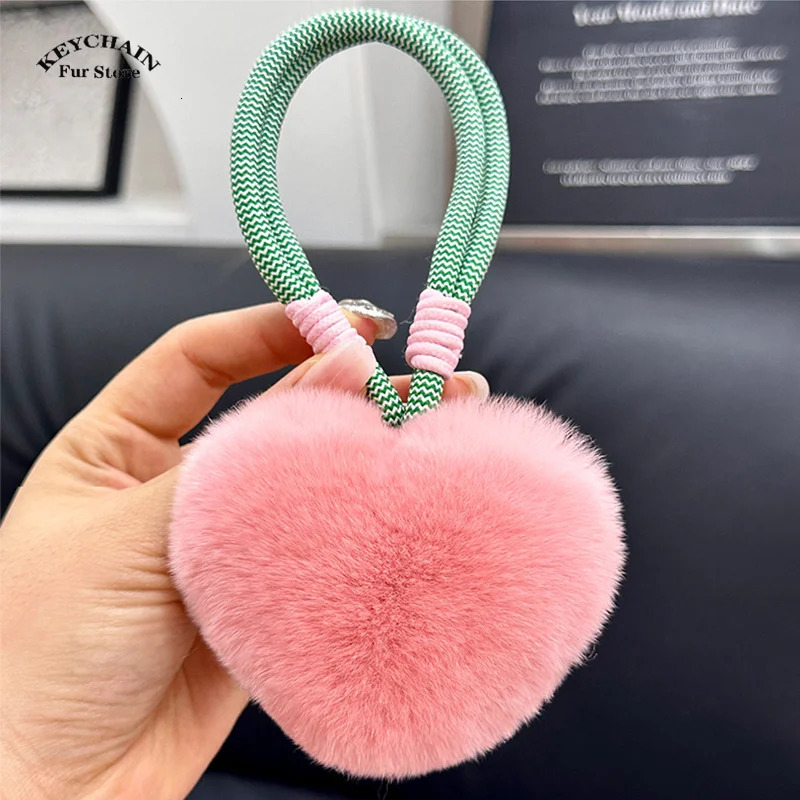 Natural Fur Heart Ball Charm Keychain Women Girl Creative Soft Bag Pendant Cute Plush Toys Keychain Valentines Day Gifts 250319