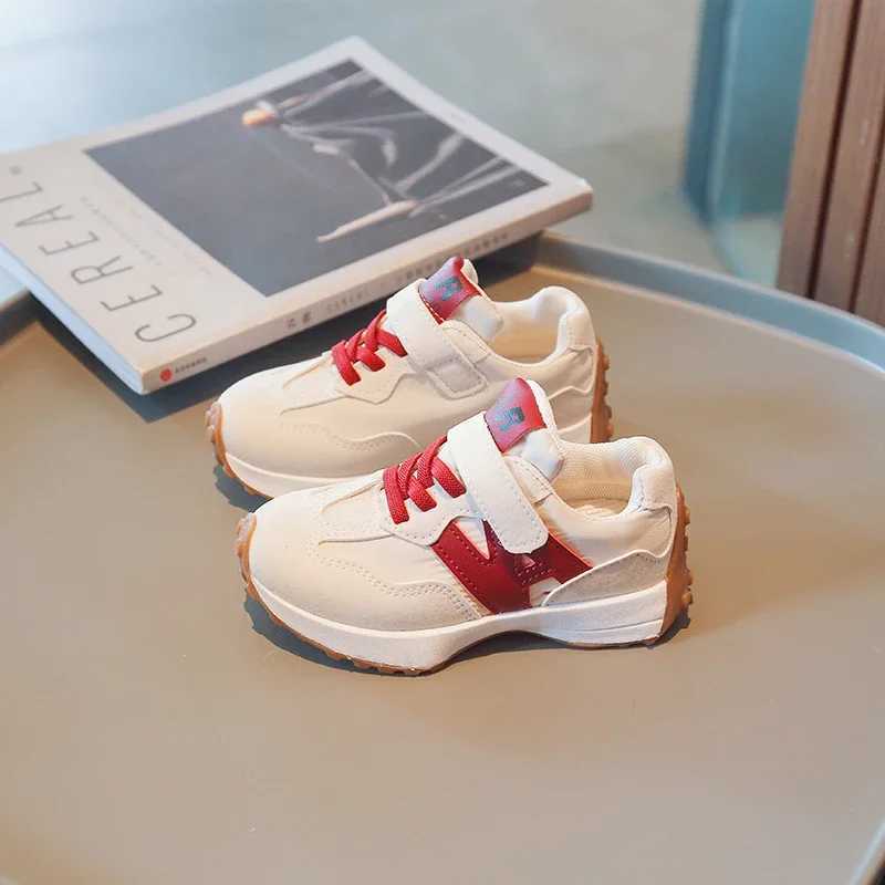 Childrens sports shoes boys lightweight version tennis shoes girls fashion tight fitting childrens school running basketball shoes hotT250322