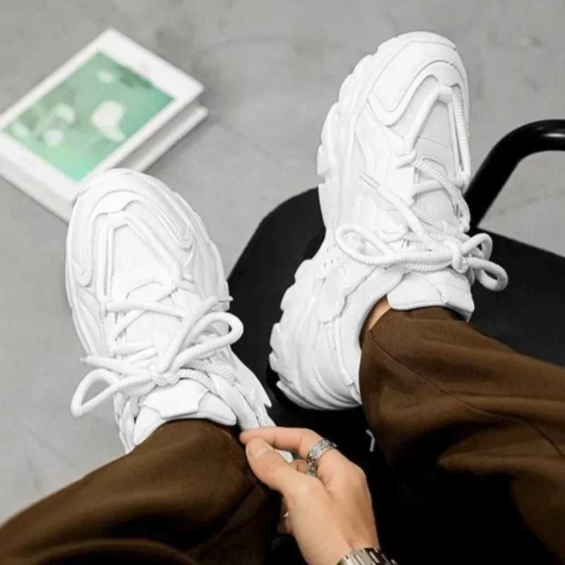 High Quality Mens Sneakers Fashion Casual Shoes Breathable Platform Running Shoes for Men Hot S Mens Shoes Zapatillas Hbre Z250411