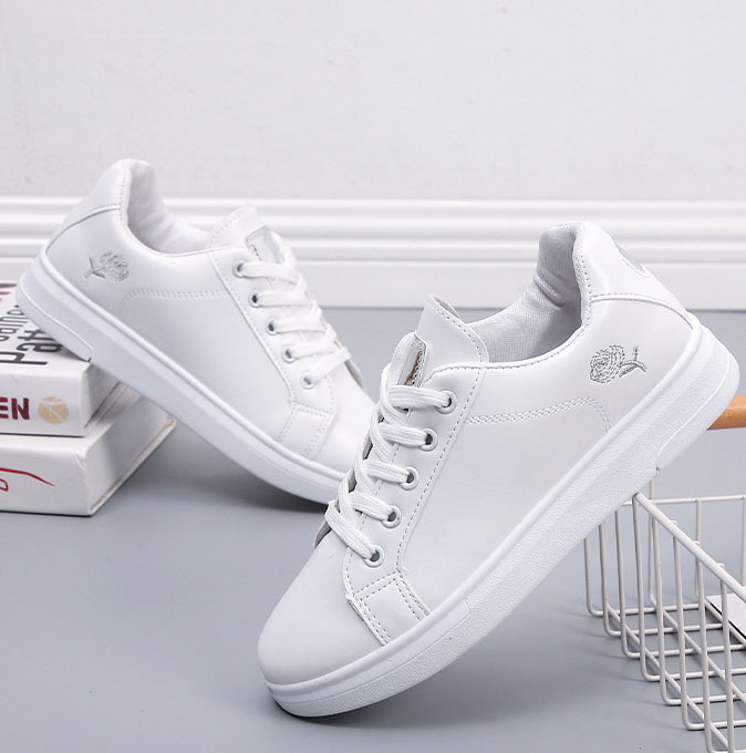 Women's casual retro internet-famous casual shoes New 205 style Color-blocked Niche Irregular shoelaces Versatile sports shoes