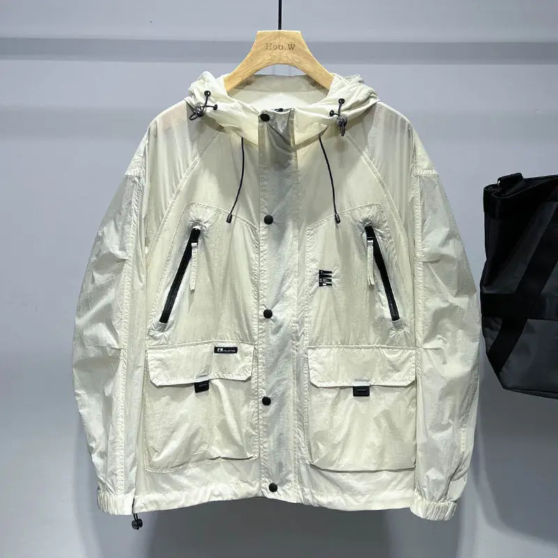 Summer sportswear mens hooded jacket lightweight sportswear long sleeved sunscreen outdoor windproof mens clothing 250321