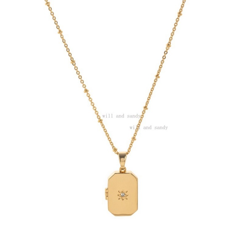 Vintage Designer Necklace 18k Gold Photo Locket Necklace Cubic Zirconia Love Heart Square Oval Pendant Locket for Woman Girls Valentine's Day Gif