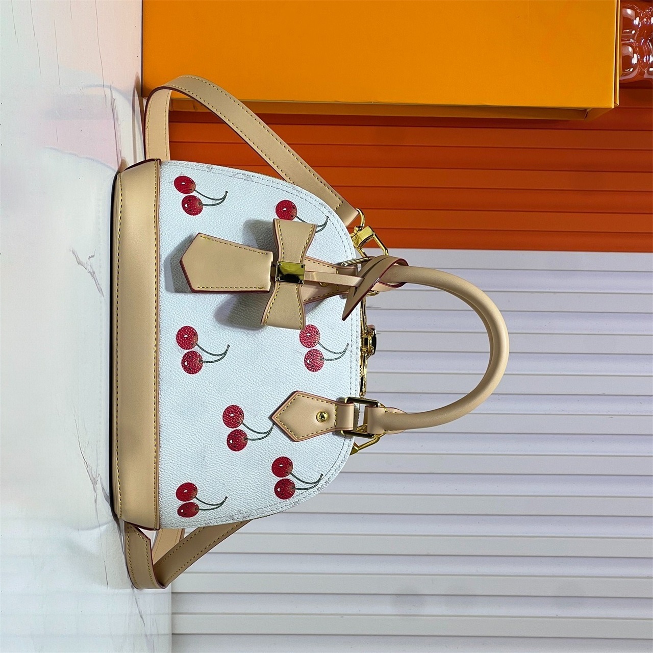 High Quality Designer Bag Shell Bag Handle bag Shoulder Chains Messenger Bag leather Crossbody Handbags Large Capacity Shopping Totes 168788