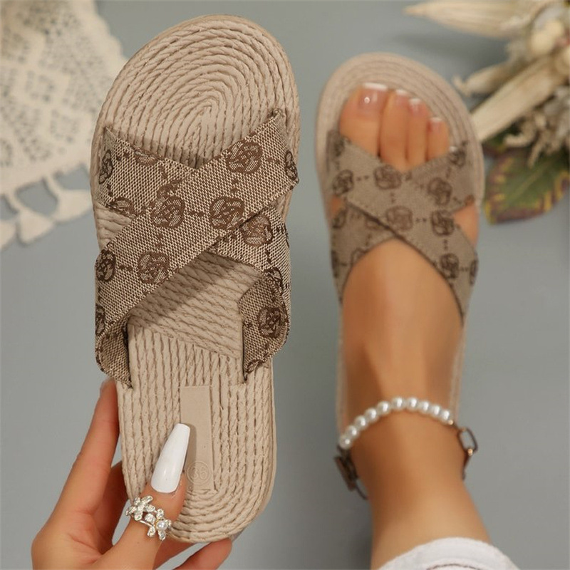 Free shipping 2025 new designer slippers flat slides for womens sandals girl fashion soft sole slipper outdoor summer shoes