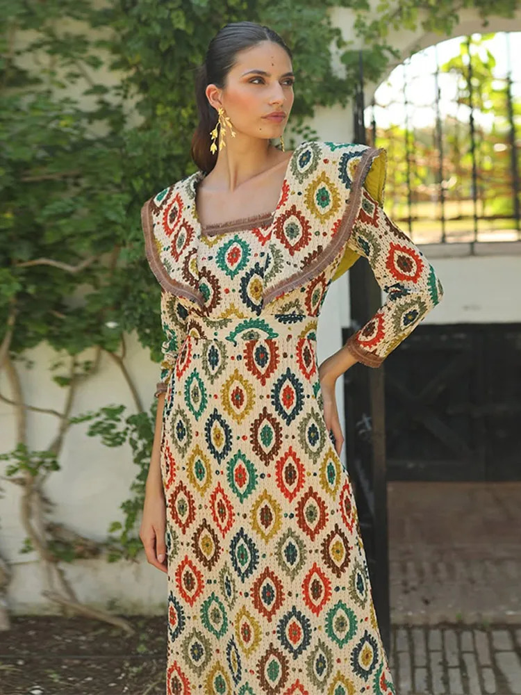 Elegant long sleeved square neckline printed robe with fashionable splicing slim fit colorful collision dress womens street vest 250320