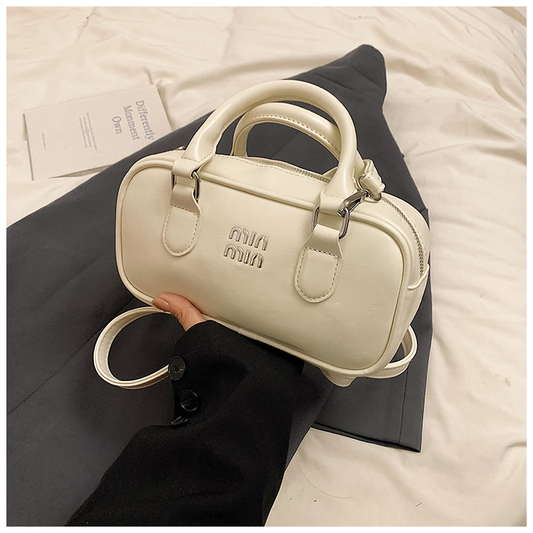 2025 vintage women's bag simple and popular western style and versatile single-shoulder crossbody bag niche vintage handheld bowling bag