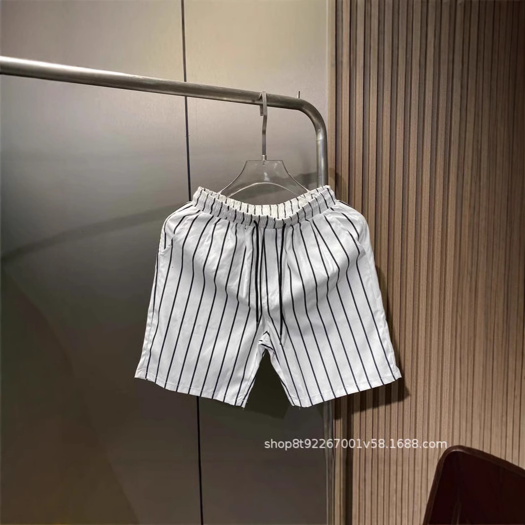 2025S Fashion Designer Striped Shorts Summer Five Quarter New Style Men S Trendy Brand High End Casual Mid Length Versatile Sports Pants