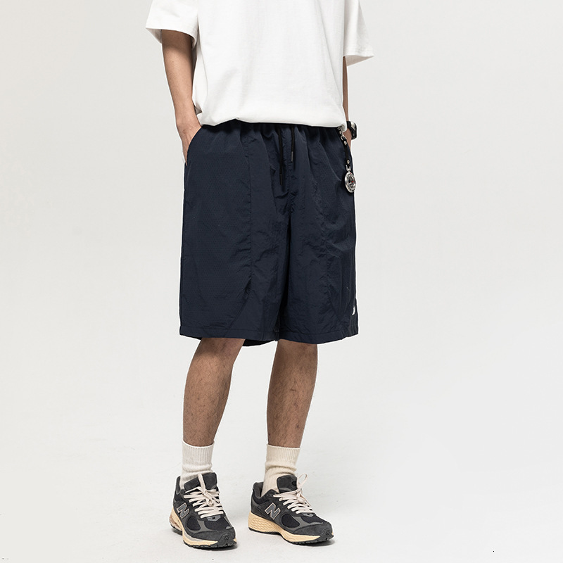 2025S Fashion Designer ATBORDER Summer New Trendy Brand Multi Pocket Panel Waterproof Beach Shorts For Men S Breathable Loose Capris