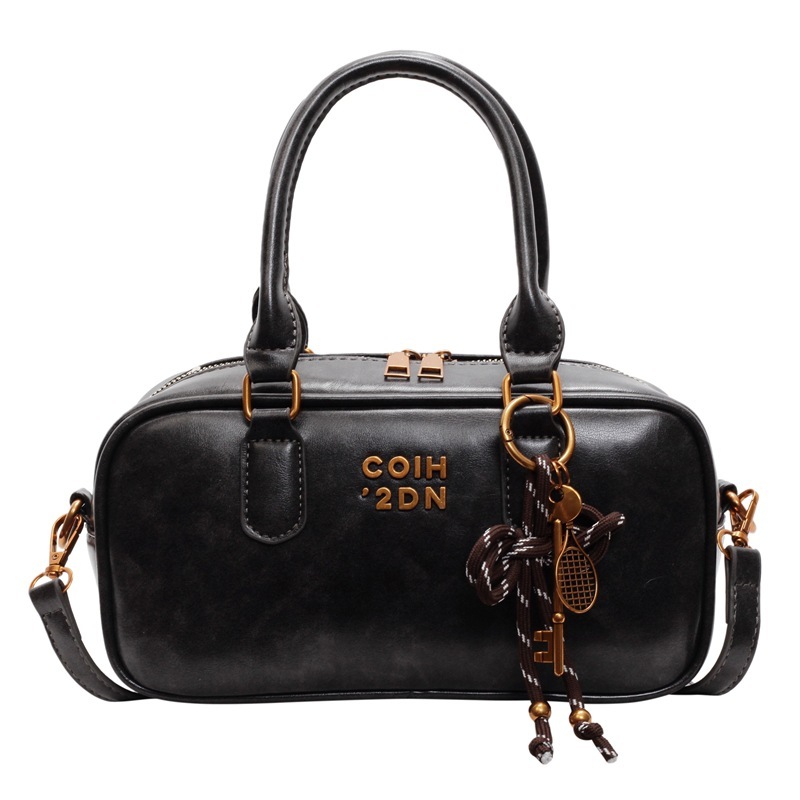 Handheld baseball women's 2025 new autumn and winter single shoulder crossbody bag, high-end pillow bag