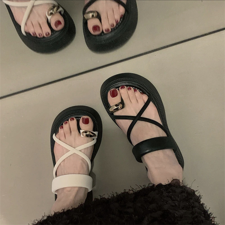 Toe sandals Designer Slippers free Shipping thick soled sandals single lined shoes External penetration Women small beach slippers 2025