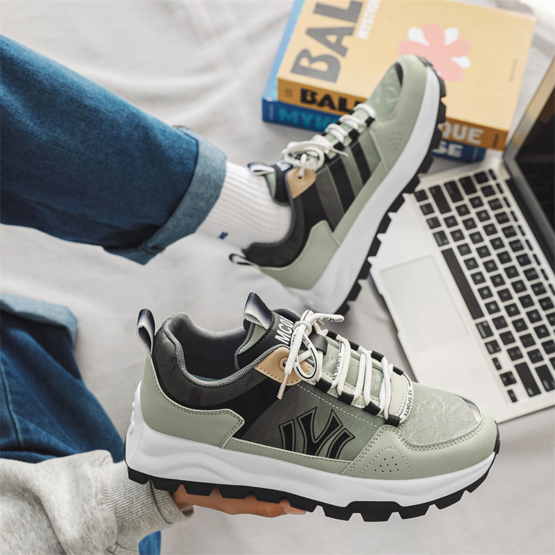 2025 New Fashion Running Shoes Breathable Classics Men Sneakers Outdoor Casual Trainers Mesh Free Shipping Soft sole comfort Large NEW size 47 hot sal
