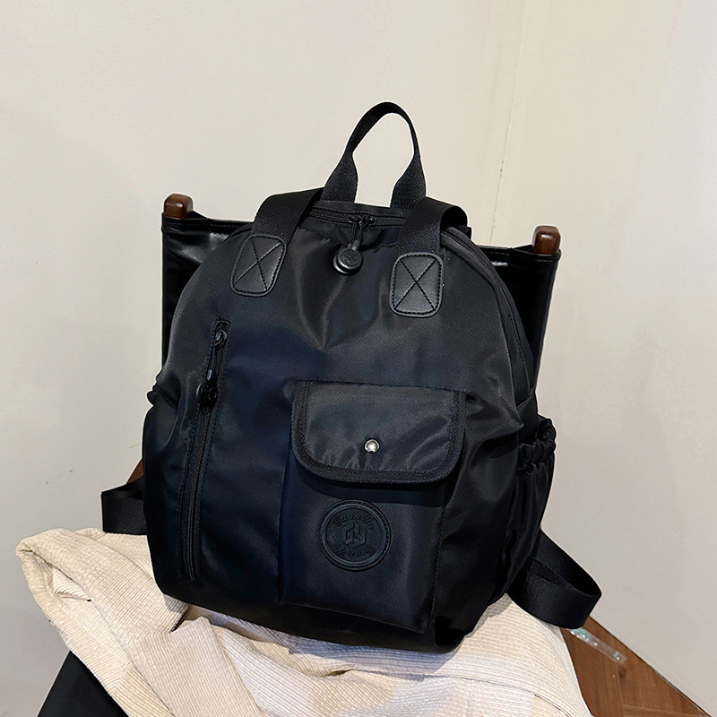 Large capacity shell bag lightweight new shoulder bag short business trip backpack Fashion trend commuter bag women 2025s hot