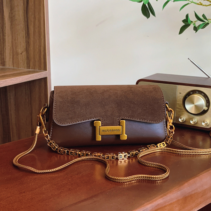 2025S Fashion Designer Women New Chain Underarm High End Handheld Crossbody Small Square Bag
