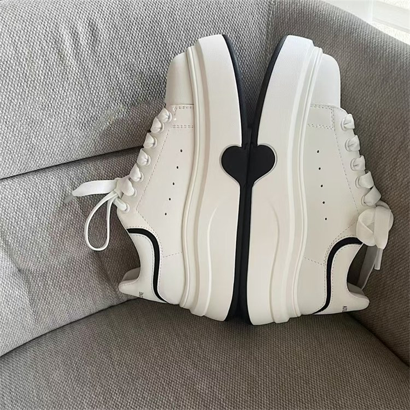 new Casual Shoes free shipping Classic canvas for Women Outdoor vintage Massage Japan and Korean Style shoes