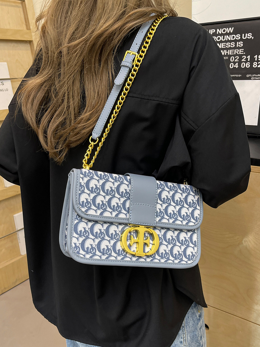 Small fragrant style bag fashion same style small square bag with metal lock buckle rossbody chain single shoulder women's bag