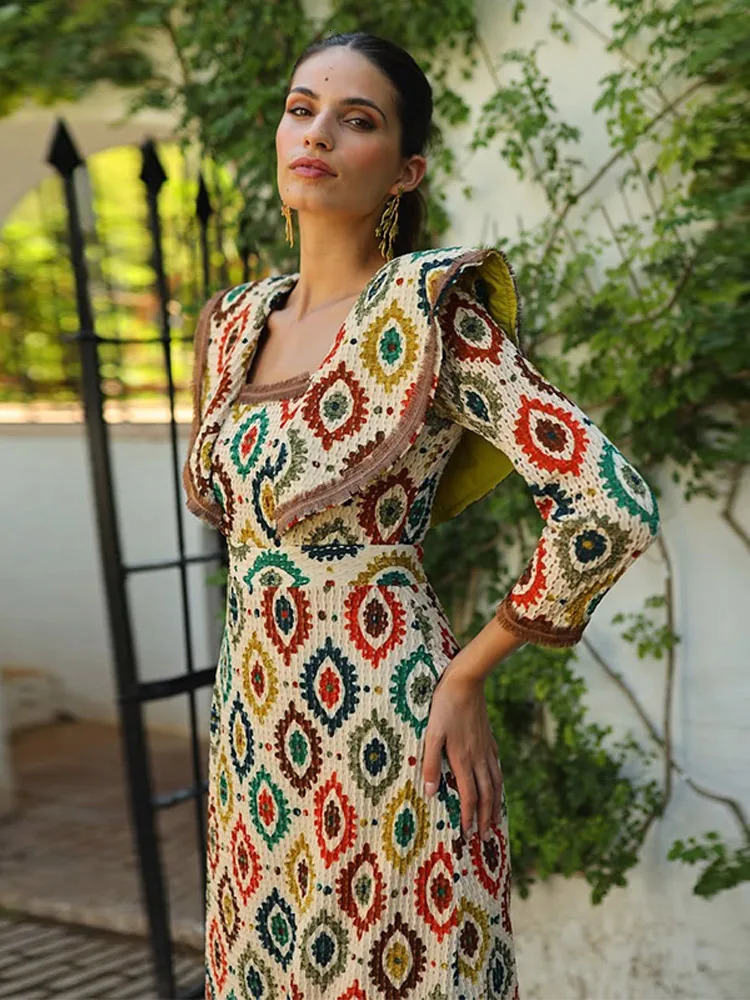 Elegant long sleeved square neckline printed robe with fashionable splicing slim fit colorful collision dress womens street vest 250320