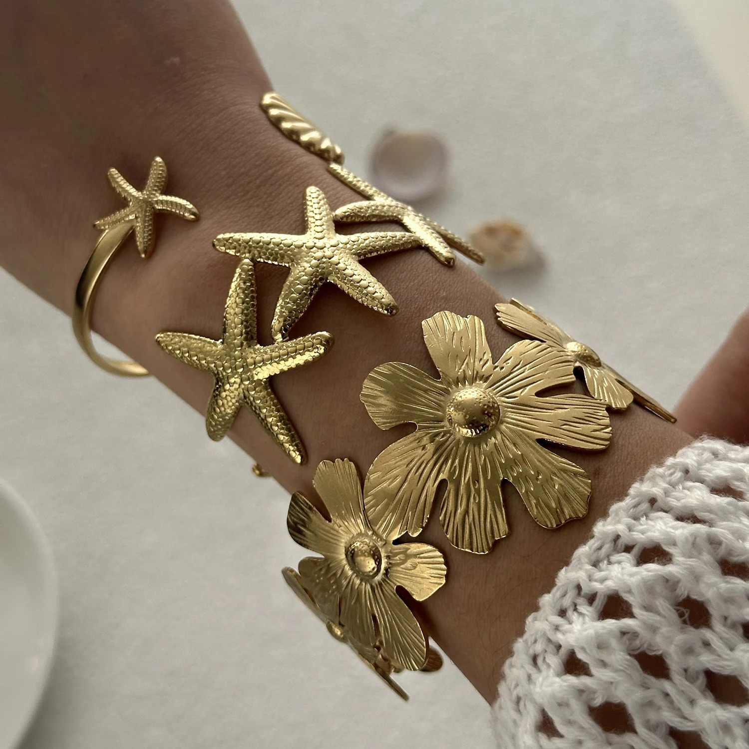 Exaggerated Punk Irregular Wide Cuff Bangle for Women Vintage Gold Color Chunky Metal Bracelets Uni Men Hand Jewelry Gift 250322