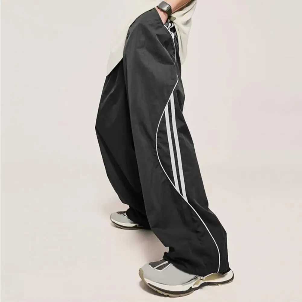 Urban style sports Trouser retro American unisex pants with side pockets elastic waist and wide legs used for gym trainingT250322