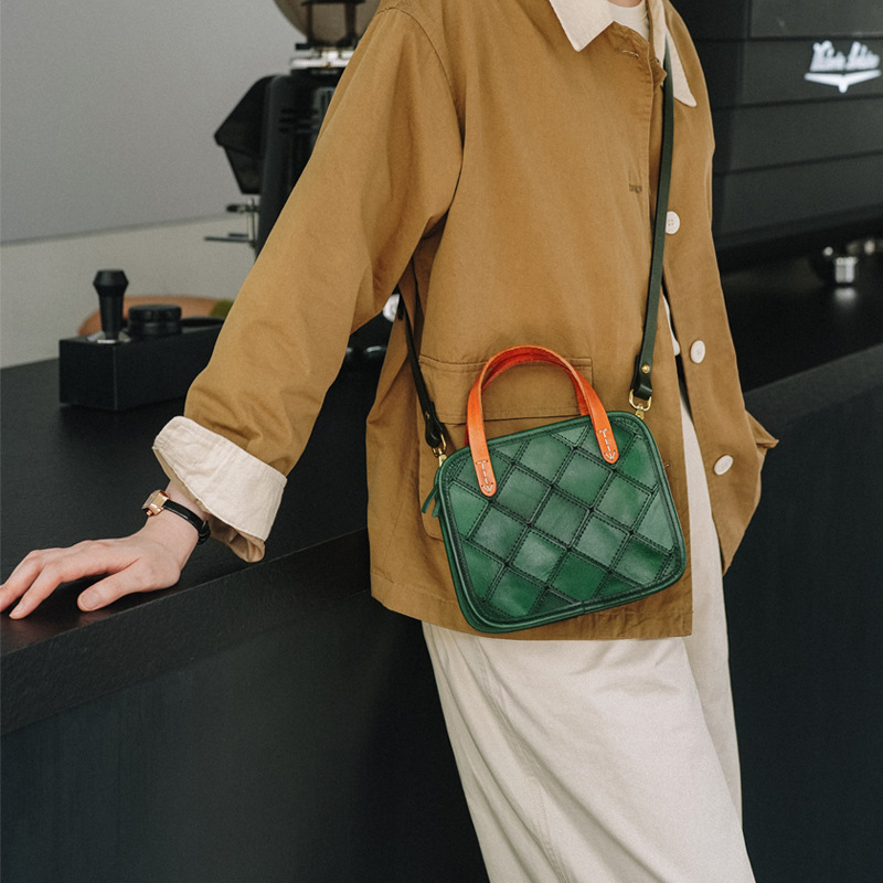 2025S Fashion Designer New Top Layer Cowhide Crossbody Vegetable Tanned Patchwork Shoulder Bag Handbag Genuine Leather Women S Bag
