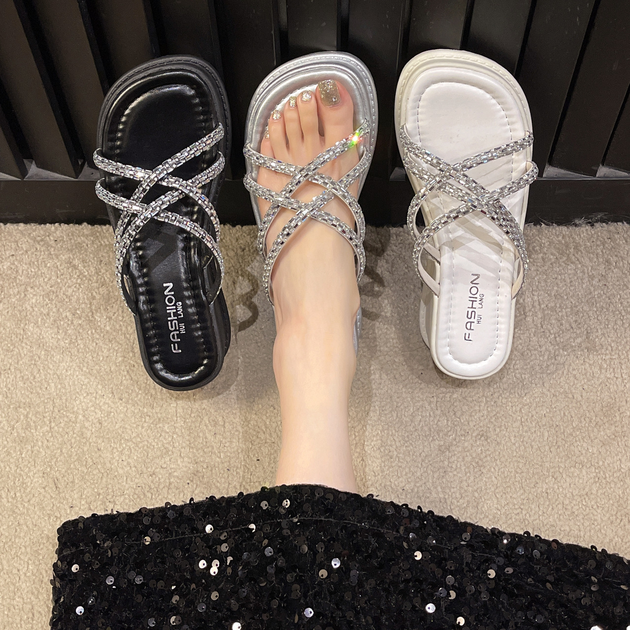 Designer Height increasing sandals wedge heel sandal thick soled slippers rhinestone Wearing women outside Beach Single Shoes Tourist slippers NEW 202