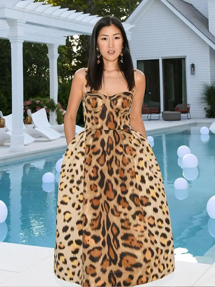 Leopard Print Womens Sleeveless Sling Dress Fashionable and Stylish Backless Aline Elegant Street Vest 250320
