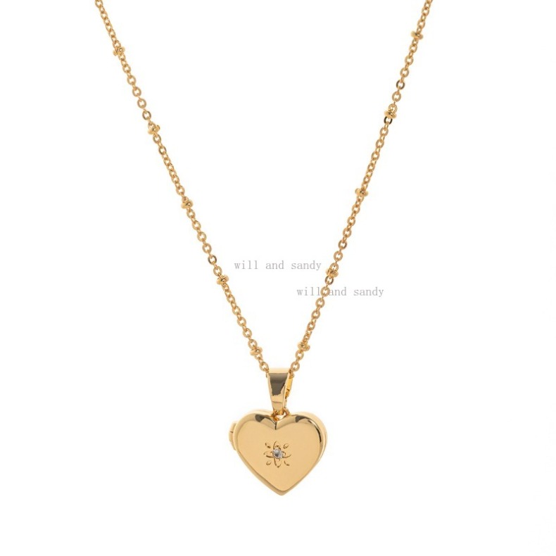 Vintage Designer Necklace 18k Gold Photo Locket Necklace Cubic Zirconia Love Heart Square Oval Pendant Locket for Woman Girls Valentine's Day Gif