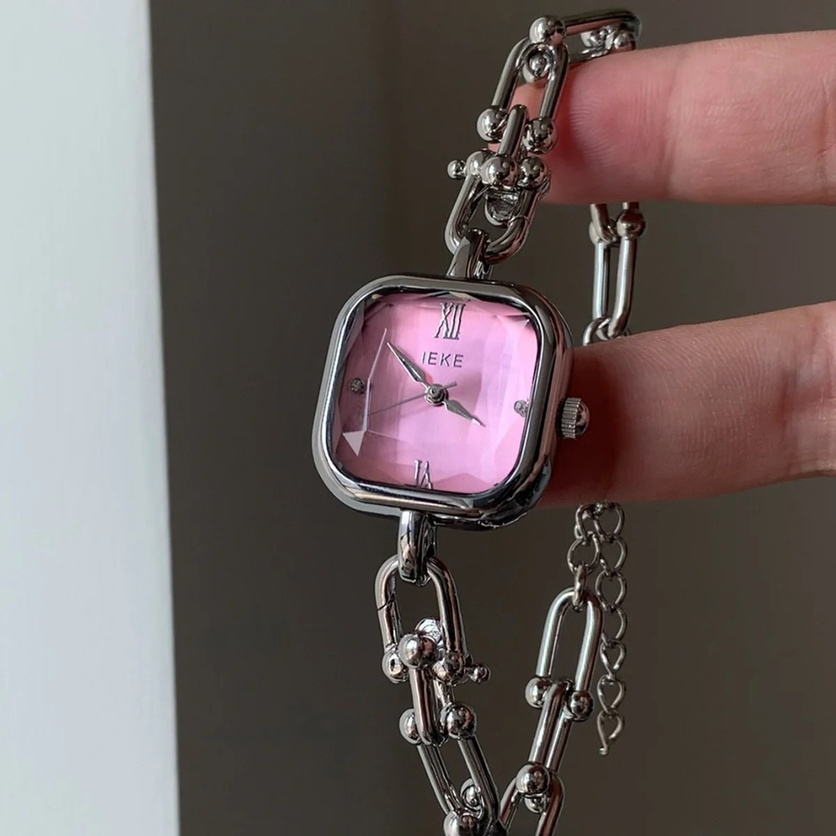 Bracelet style transparent square rock candy feels fashionable and luxurious womens watch 250319