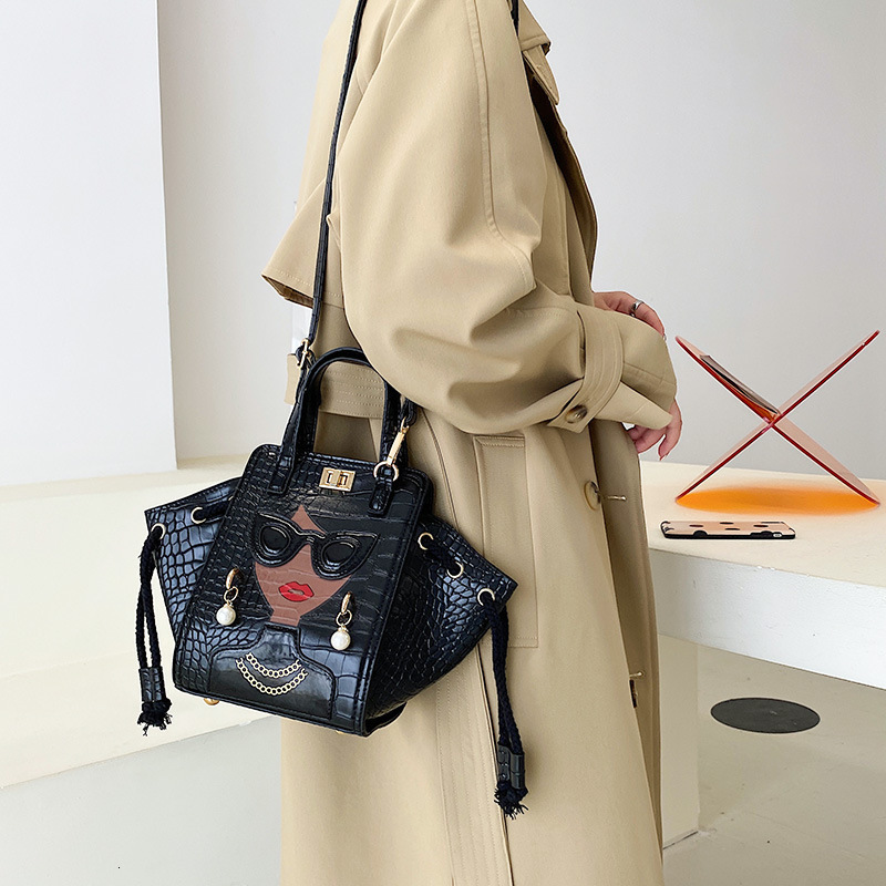 2025S Fashion Designer Internet Celebrity Personality Small Fashion Glasses Beauty Trend Stone Pattern Hip Hop Handheld Crossbody Bucket Bag