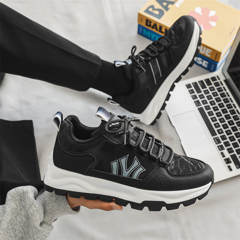 2025 New hot Running Shoes Breathable Classics Men Sneakers Outdoor Casual Trainers Mesh Free Shipping Soft sole comfort Large size 47