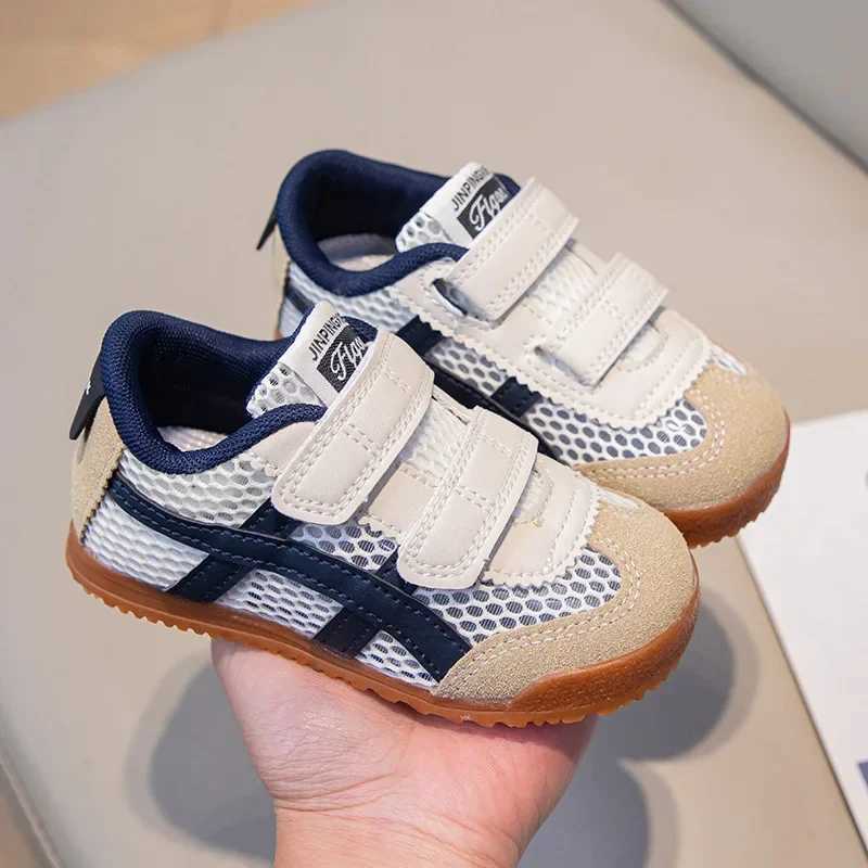 2025 Childrens Sneakers Boys Girls Soft Sole Non-slip Casual Running Shoes Baby Kids School Sports Shoes Warm Cotton ShoesT250322