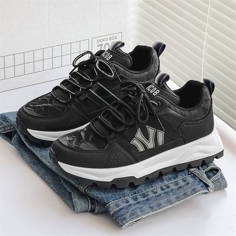 2025 New Fashion Running Shoes Breathable Classics Men Sneakers Outdoor Casual Trainers Mesh Free Shipping Soft sole comfort Large NEW size 47 hot sal