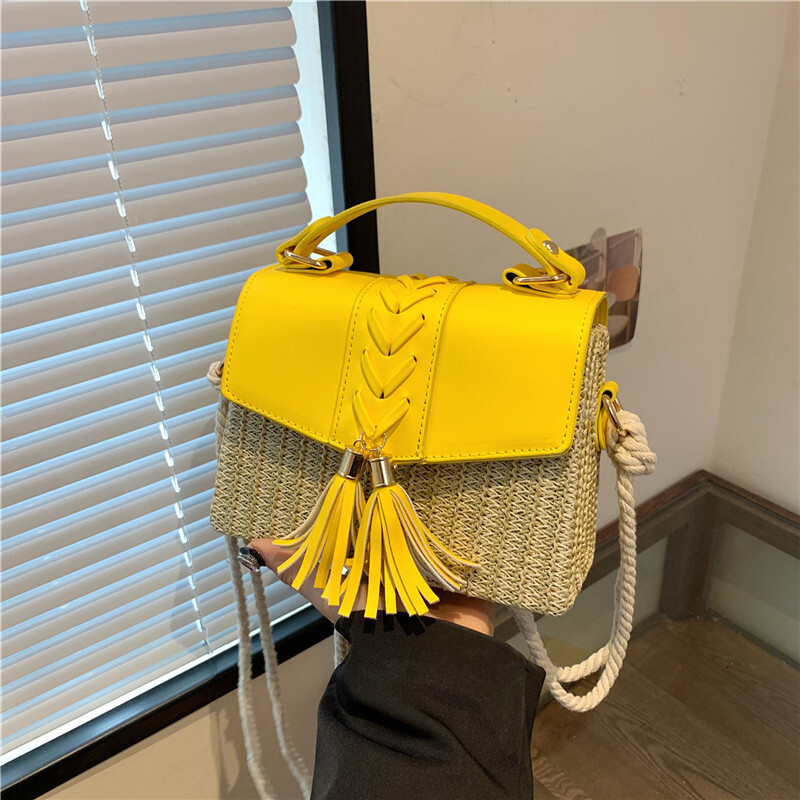 2025S Fashion Designer New Grass Weaving Box New Weaving Handbag Tassel Pendant Trendy Shoulder Bag