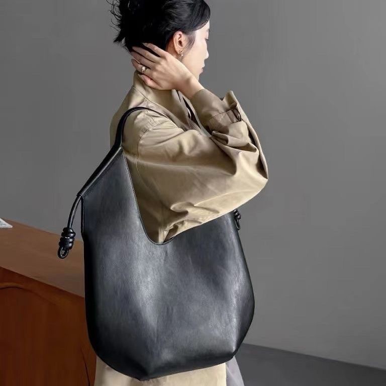 Niche bag Minimalist Toth new large capacity commuter single shoulder underarm bag