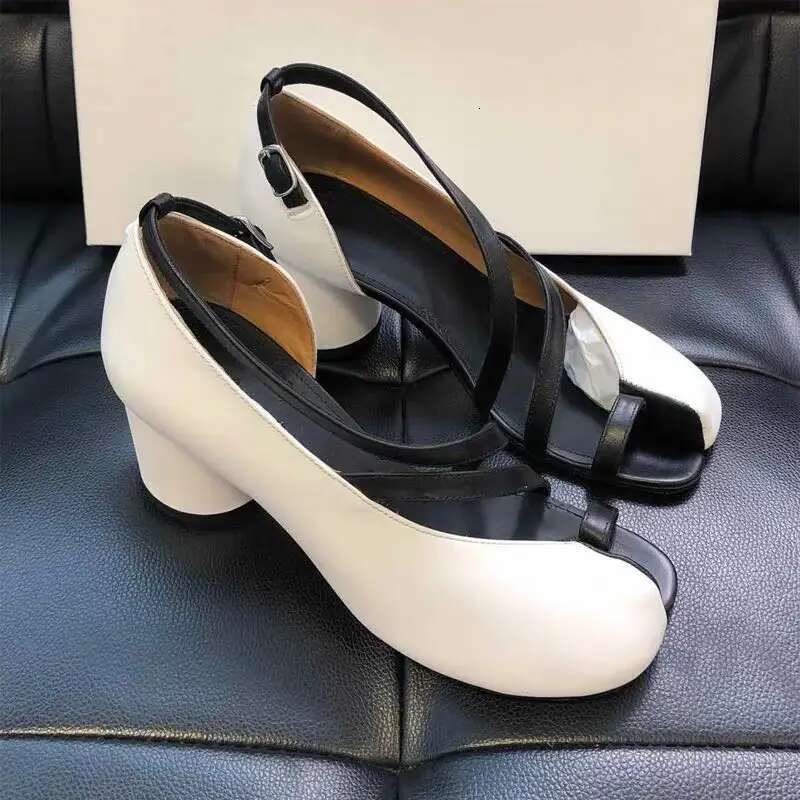 Summer Split Toe Ninja Tabi Sandals Buckle Strap Atos Mujer High Shoes Women Round Heels Sandalias De Las Mujeres