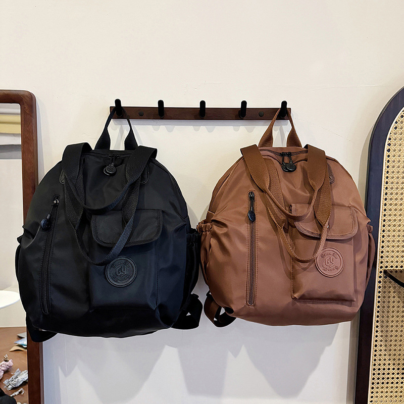 Large capacity shell bag lightweight new shoulder bag short business trip backpack Fashion trend commuter bag women 2025