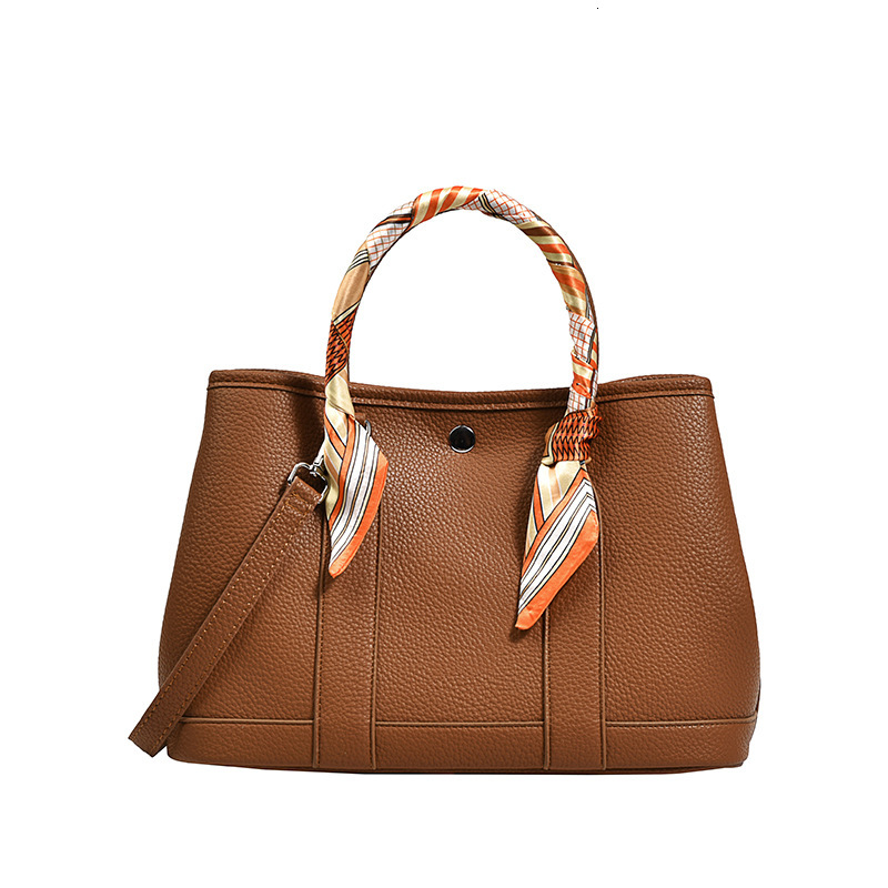 2025S Fashion Designer Garden Niche Women S Bucket Large Capacity Tote Bag Wide Strap Single Shoulder Crossbody Handbag