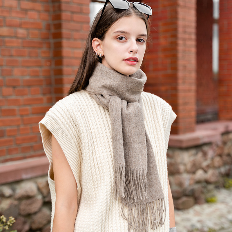 K209 Pure color warm wool scarf tassel soft and comfortable men and women the same style neck scarf couple style Inner Mongolia spot wholesale