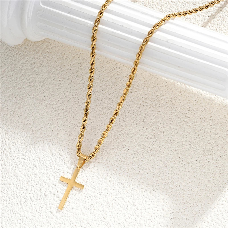 Stainless Steel Cross Pendant Necklace for Men Boys 18K Gold Plated Silver Simple Twisted Chain Fashionable Jewelry Beach Party 250313