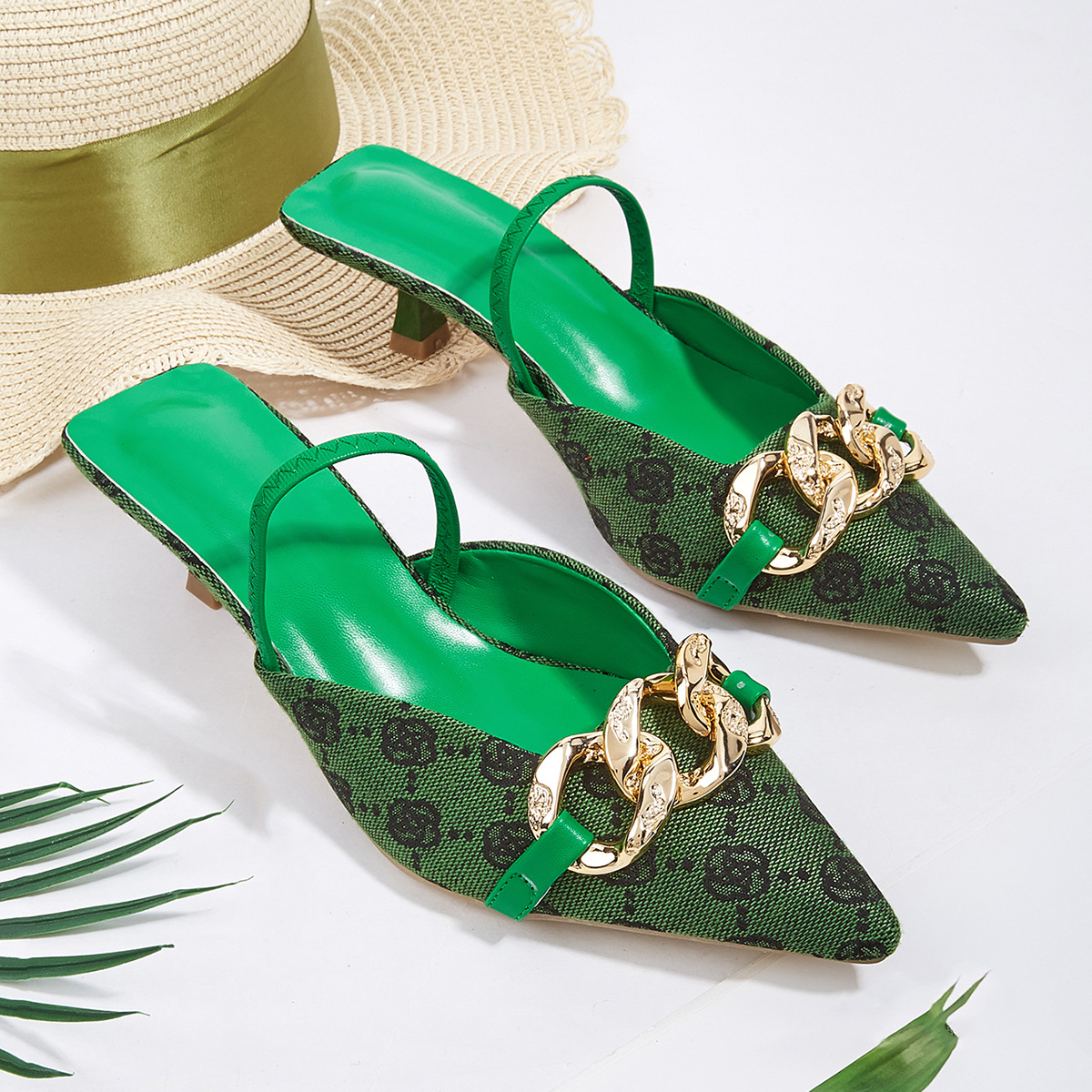 Free shipping 2025 new designer Sandals heel slides for womens Pointed Metal buckle slippers girl fashion slipper outdoor shoes