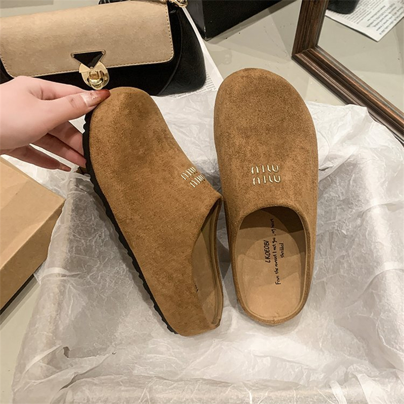 2025 hot free shipping designer Sandals for woman Solid vintage breathable beach shoes