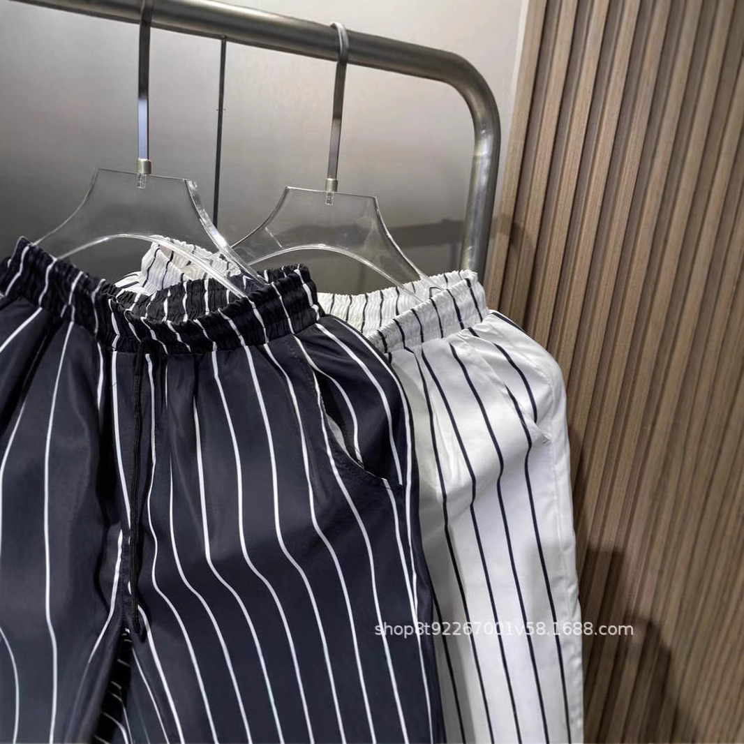 2025S Fashion Designer Striped Shorts Summer Five Quarter New Style Men S Trendy Brand High End Casual Mid Length Versatile Sports Pants